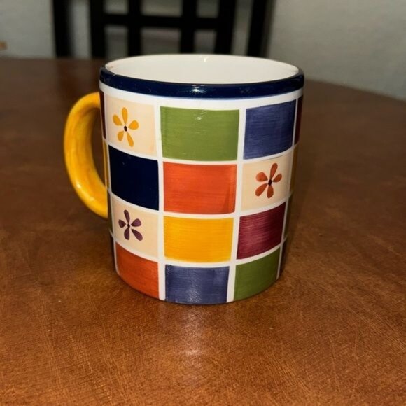 Hausenware Inc. Flower Tile Pattern Ceramic Mug - Picture 2 of 6